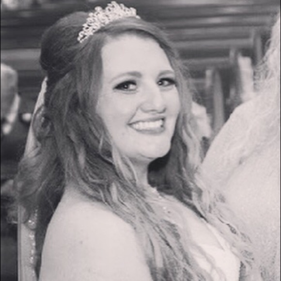 Meet your Posher, Leanna - Picture 1 of 1